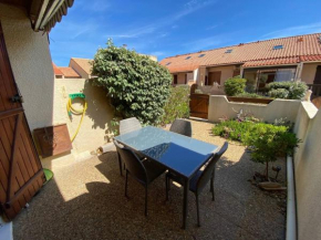 Villa climatisée 4 pers, proche plage, terrasse, Aqualand à 2,5 km - FR-1-81-533